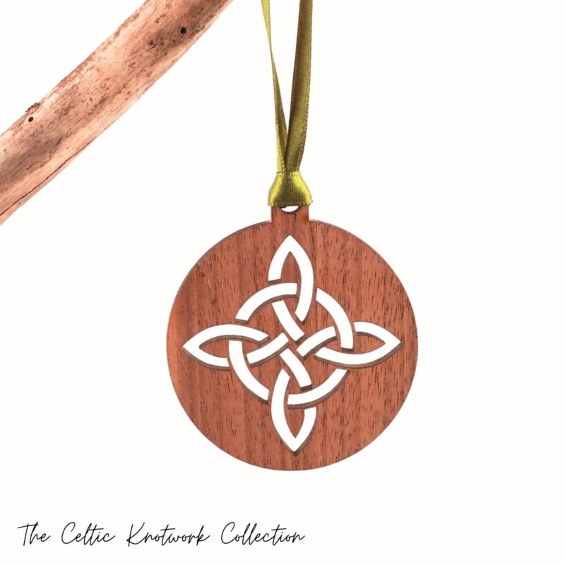 The Shield Knot Hanging Decoration