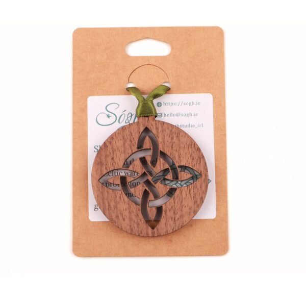 The Shield Knot Hanging Decoration - Image 4