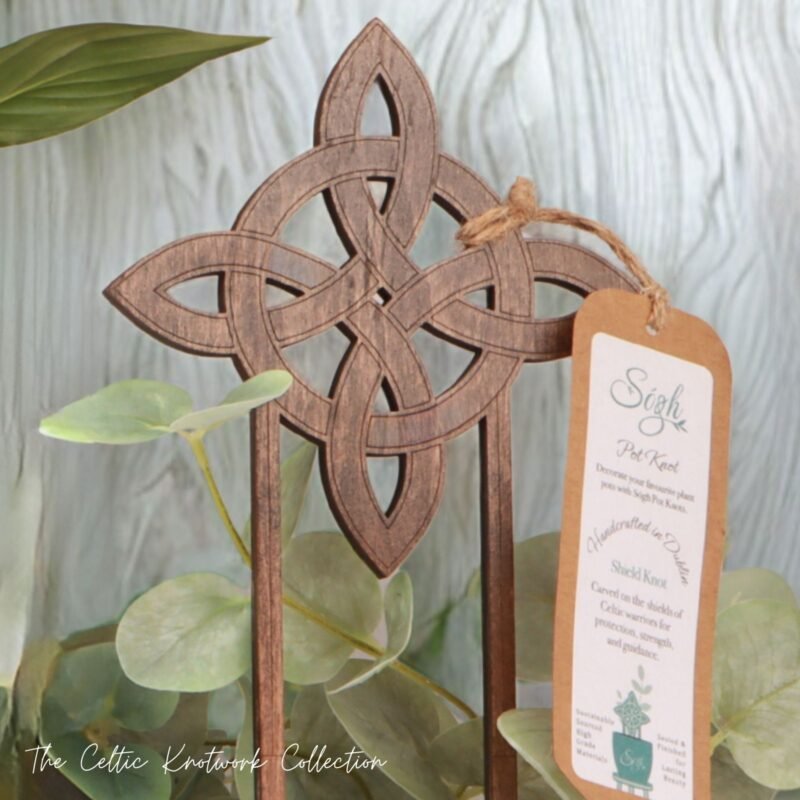 The Shield Knot Pot Knot