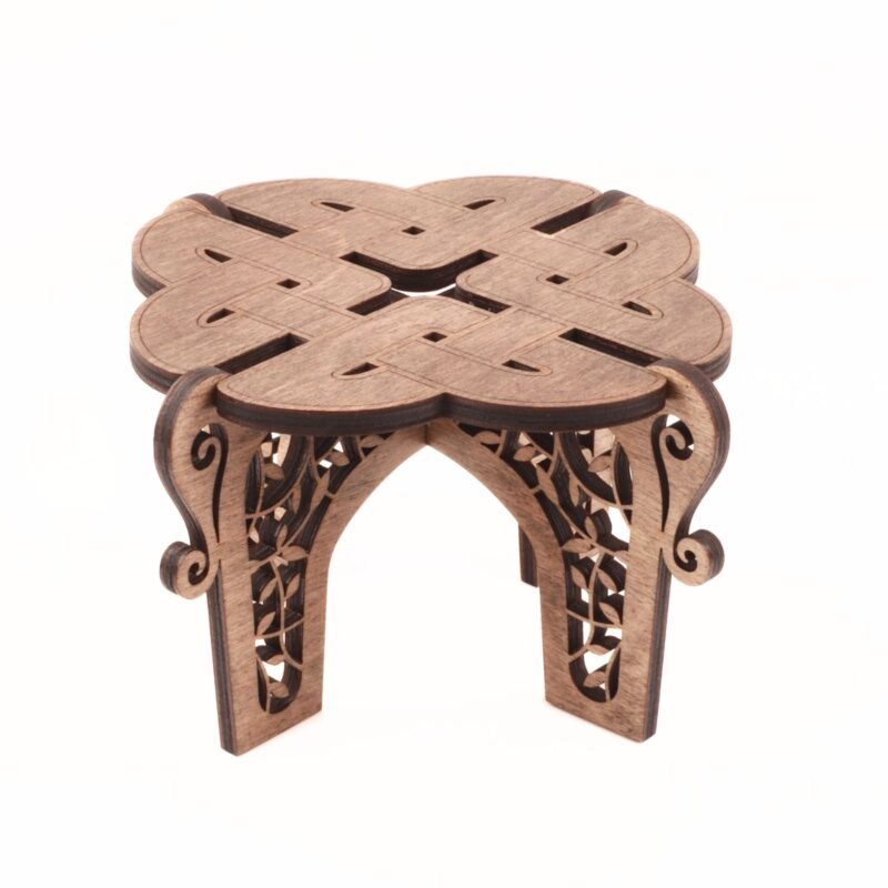 The Dara Knot Pot Stand